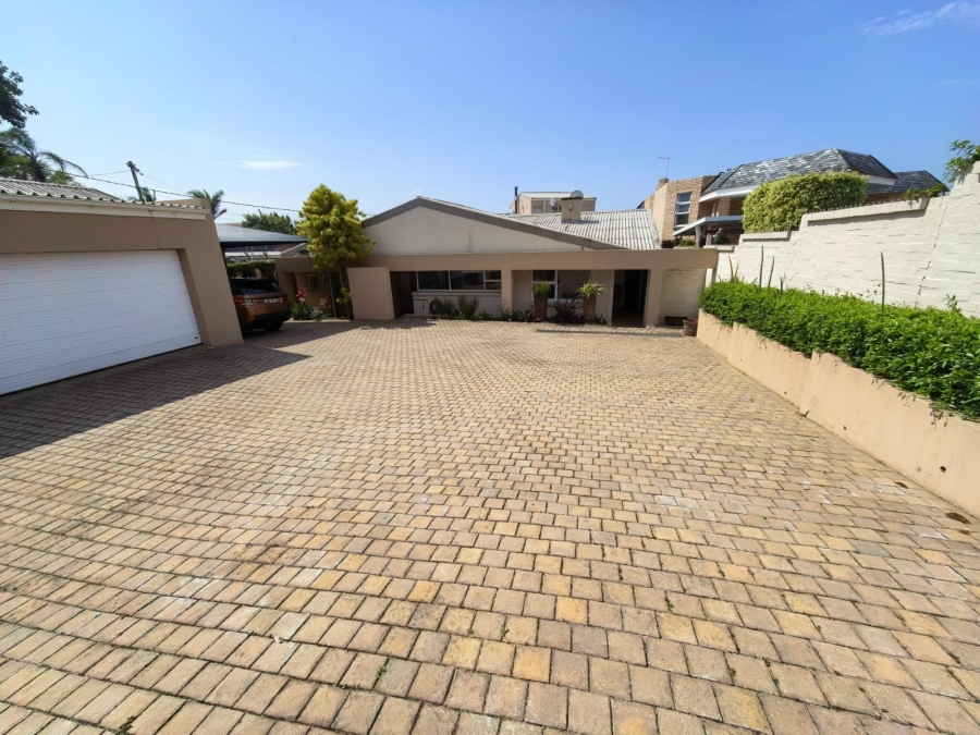 3 Bedroom Property for Sale in Bonza Bay Eastern Cape